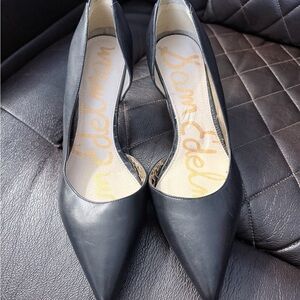 Sam Edelman Black Pointed-Toe Pumps